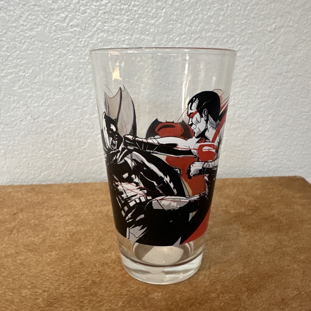 Exclusive Alamo Drafthouse Batman v Superman Pint Glass‎ Mondo DC Comics Movies